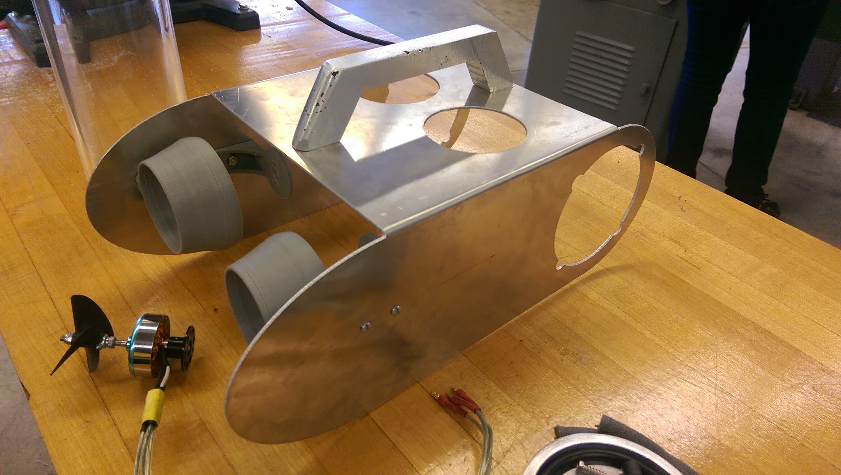 Rear thrust 3